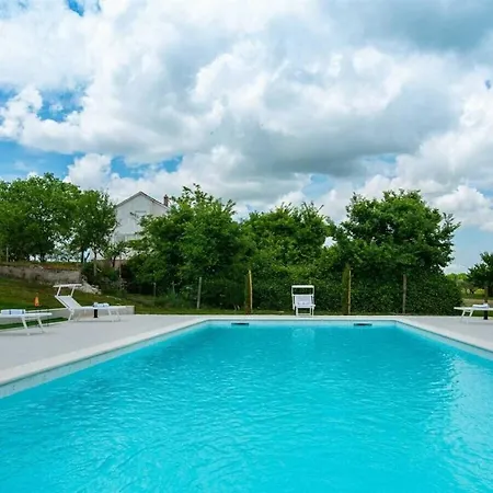 Vila Luxury Maria With Large Pool Policnik