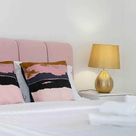 Luxury Maria With Large Pool Policnik