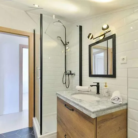 Luxury Maria With Large Pool *