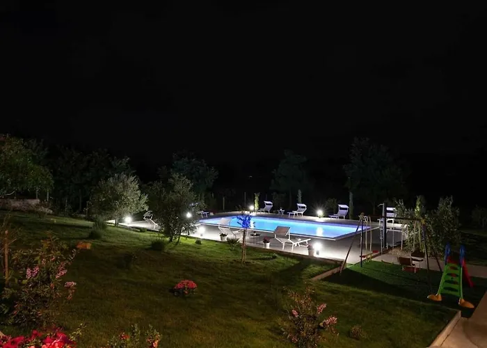 Luxury Maria With Large Pool * Policnik