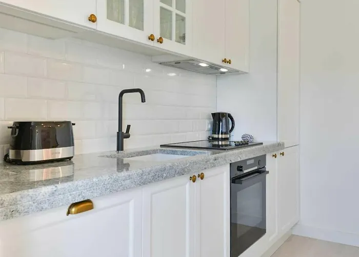 Вилла Luxury Maria With Large Pool Policnik